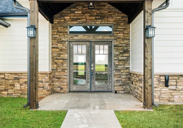 Photo 2 of Single family home for sale at 451 County Rd 26850, Petty, TX 75470 | MLS# 21377663 | Listing updated on 2026-09-08