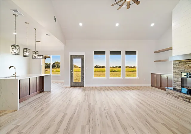 Photo 3 of Single family home for sale at 451 County Rd 26850, Petty, TX 75470 | MLS# 21377663 | Listing updated on 2026-09-08