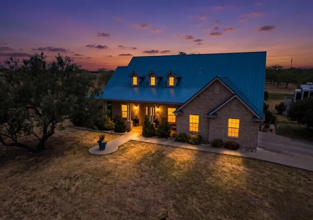Photo 1 of Single family home for sale at 248 Fm 3118, Clifton, TX 76634 | MLS# 21378321 | Listing updated on 2026-09-29