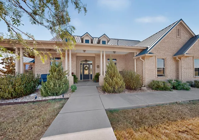 Photo 2 of Single family home for sale at 248 Fm 3118, Clifton, TX 76634 | MLS# 21378321 | Listing updated on 2026-09-29