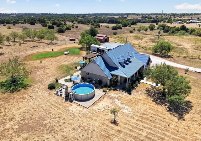 Photo 3 of Single family home for sale at 248 Fm 3118, Clifton, TX 76634 | MLS# 21378321 | Listing updated on 2026-09-29