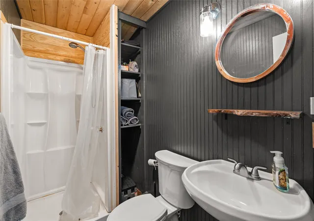 Photo 4 of Single family home for sale at 1216 Wesley St, Greenville, TX 75401 | MLS# 21378901 | Listing updated on 2026-09-11
