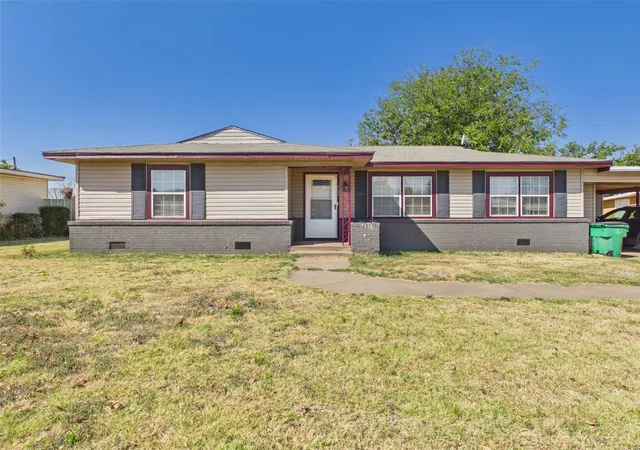 Photo 1 of Single family home for sale at 711 West Ave, Electra, TX 76360 | MLS# 21378894 | Listing updated on 2026-09-23
