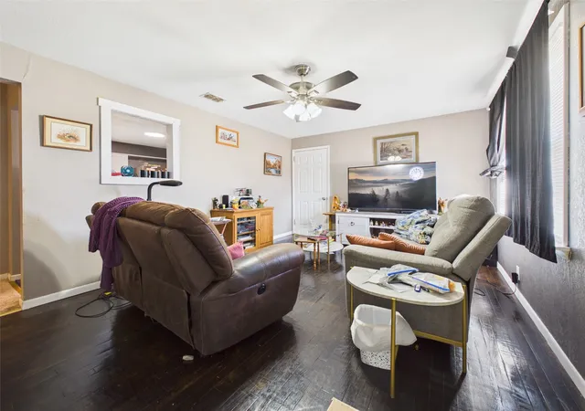 Photo 4 of Single family home for sale at 711 West Ave, Electra, TX 76360 | MLS# 21378894 | Listing updated on 2026-09-23