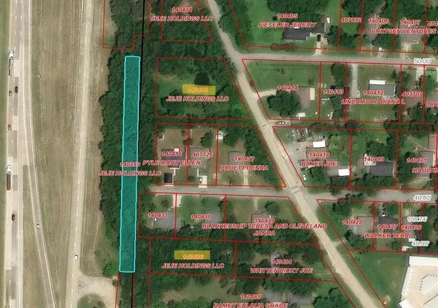 Photo 1 of Land for sale at 820 N Us Hwy 75, Denison, TX 75020 | MLS# 21376626 | Listing updated on 2026-09-23