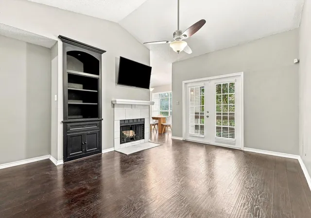 Photo 3 of Condo for sale at 8550 Fair Oaks Xing #306, Dallas, TX 75243 | MLS# 21378761 | Listing updated on 2026-09-12