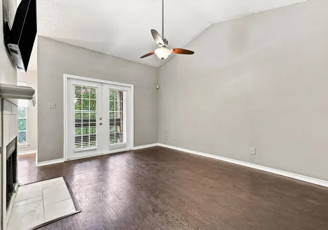 Photo 4 of Condo for sale at 8550 Fair Oaks Xing #306, Dallas, TX 75243 | MLS# 21378761 | Listing updated on 2026-09-12