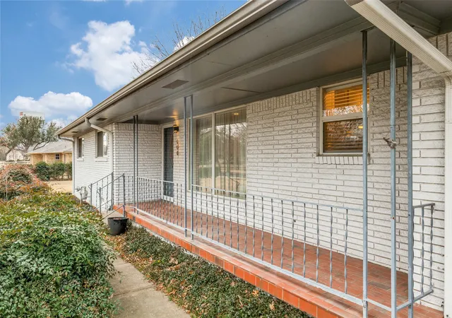Photo 3 of Single family home for sale at 606 Keith Dr, Allen, TX 75002 | MLS# 21378958 | Listing updated on 2026-09-12