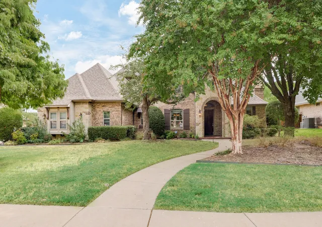 Photo 1 of Sale Pending at 3905 Andrew Ave, Denton, TX 76210 | MLS# 21378971 | Listing updated on 2026-09-29