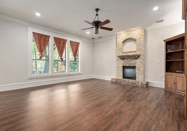 Photo 3 of Sale Pending at 3905 Andrew Ave, Denton, TX 76210 | MLS# 21378971 | Listing updated on 2026-09-29