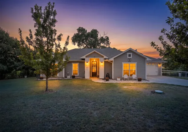 Photo 1 of Single family home for sale at 161 Laurie Ln, Waxahachie, TX 75165 | MLS# 21376397 | Listing updated on 2026-09-09
