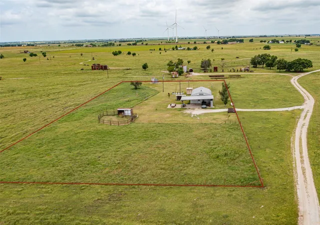 Photo 4 of Single family home for sale at 1078 R&r Ln, Muenster, TX 76252 | MLS# 21378991 | Listing updated on 2026-09-14