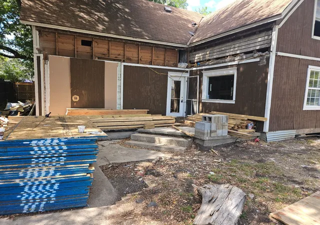 Photo 1 of Single family home for sale at 103 N Blanton St, Whitewright, TX 75491 | MLS# 21373966 | Listing updated on 2026-09-08