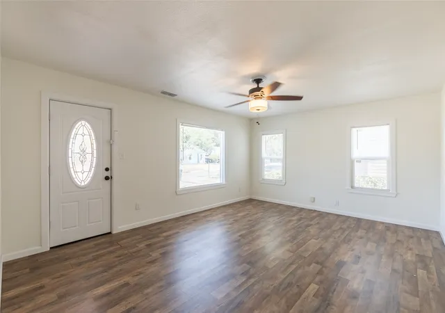 Photo 4 of Sale Pending at 1781 N 10th Street, Abilene, TX 79603 | MLS# 21378915 | Listing updated on 2026-09-28