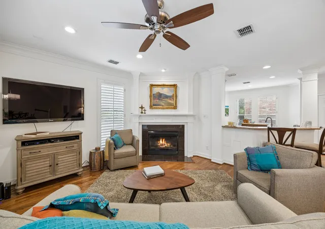 Photo 2 of Townhouse for sale at 3610 Gillespie St #1, Dallas, TX 75219 | MLS# 21377581 | Listing updated on 2026-09-14