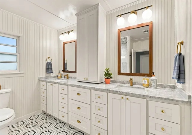 Photo 3 of Single family home for sale at 800 N Waddill St, Mc Kinney, TX 75069 | MLS# 21377874 | Listing updated on 2026-10-07