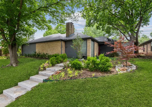 Photo 1 of Single family home for sale at 7221 Pleasant View Dr, Dallas, TX 75231 | MLS# 21374805 | Listing updated on 2026-09-14