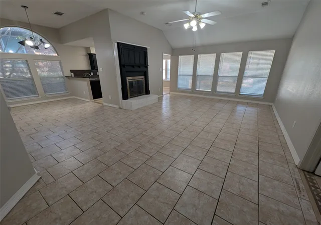 Photo 4 of Single family home for sale at 2737 Windswept Ln, Mesquite, TX 75181 | MLS# 21379103 | Listing updated on 2026-09-14