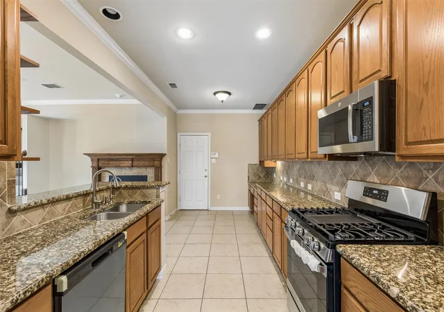 Photo 1 of Single family home for sale at 4313 Kestrel Way, Carrollton, TX 75010 | MLS# 21379134 | Listing updated on 2026-10-20
