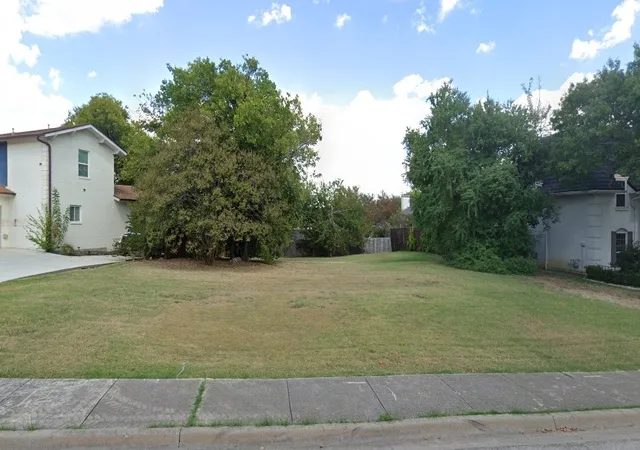 Photo 2 of Sale Pending at 3100 Coronado St, Irving, TX 75062 | MLS# 21378801 | Listing updated on 2026-09-09
