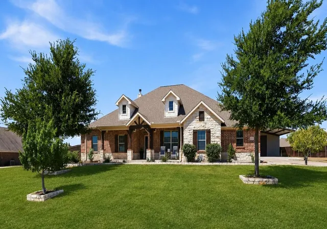 Photo 1 of Sale Pending at 113 High Vista Rd, Decatur, TX 76234 | MLS# 21375654 | Listing updated on 2026-09-15