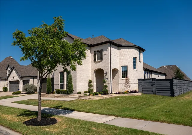 Photo 3 of Single family home for sale at 1025 Cottonseed St, Little Elm, TX 76227 | MLS# 21377319 | Listing updated on 2026-09-09