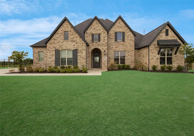Photo 2 of Single family home for sale at 4405 Devon Dr, Allen, TX 75002 | MLS# 21378807 | Listing updated on 2026-09-13