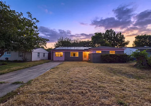 Photo 2 of Single family home for sale at 4410 Harvey Dr, Mesquite, TX 75150 | MLS# 21379129 | Listing updated on 2026-09-09