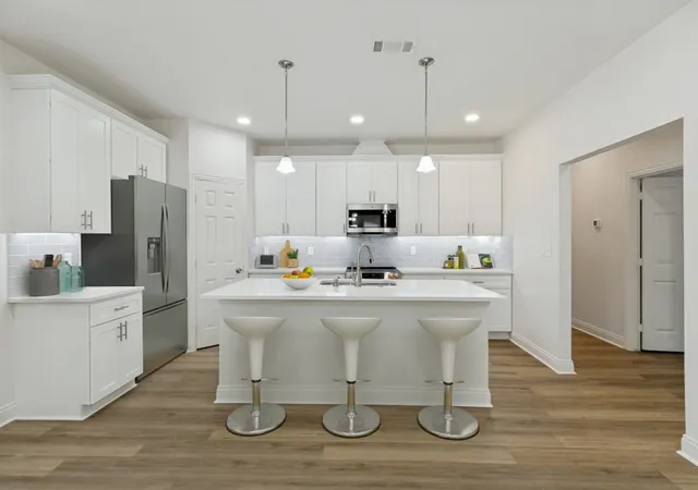 Photo 4 of Single family home for sale at 2650 Southland St, Dallas, TX 75215 | MLS# 21379242 | Listing updated on 2026-09-09