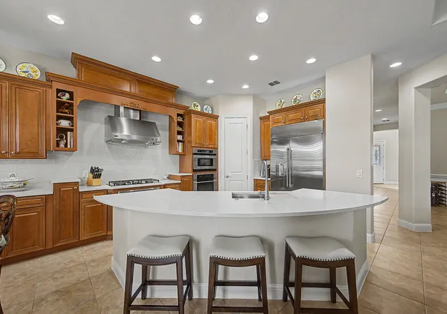 Photo 3 of Sale Pending at 7135 Maumee Valley Ct, Frisco, TX 75036 | MLS# 21379176 | Listing updated on 2026-09-19