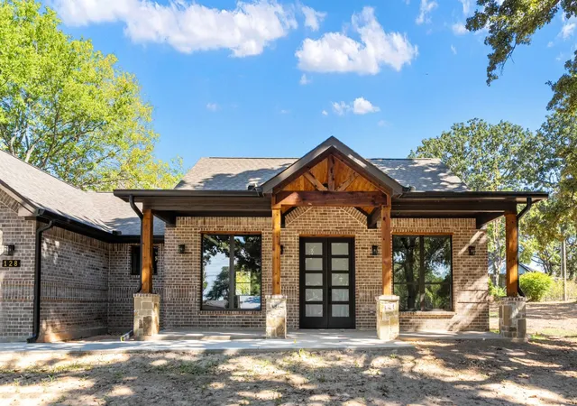 Photo 3 of Single family home for sale at 128 Autumn Wood Trl, Gun Barrel City, TX 75156 | MLS# 21379288 | Listing updated on 2026-09-09