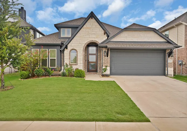 Photo 1 of Single family home for sale at 1521 Alexander Dr, Mc Kinney, TX 75071 | MLS# 21378128 | Listing updated on 2026-09-12