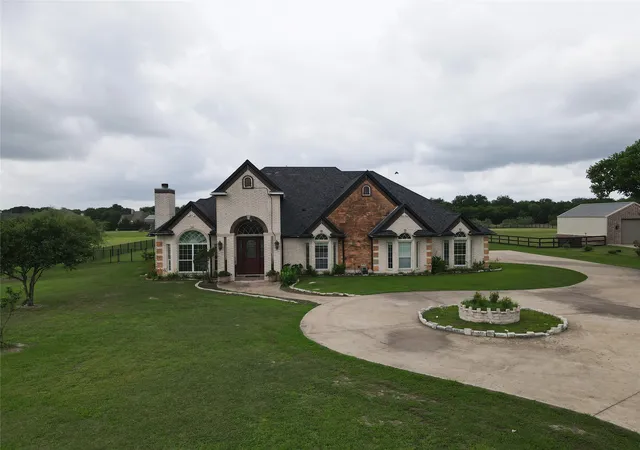 Photo 1 of Single family home for sale at 624 Horseshoe Bnd, Royse City, TX 75189 | MLS# 21379316 | Listing updated on 2026-09-10