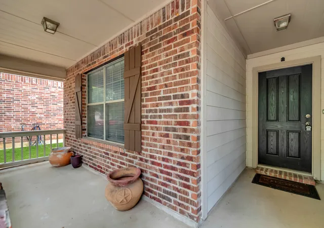 Photo 2 of Single family home for sale at 12117 Bellegrove Rd, Burleson, TX 76028 | MLS# 21379320 | Listing updated on 2026-09-08