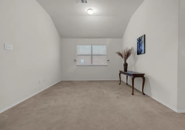 Photo 4 of Single family home for sale at 12117 Bellegrove Rd, Burleson, TX 76028 | MLS# 21379320 | Listing updated on 2026-09-08