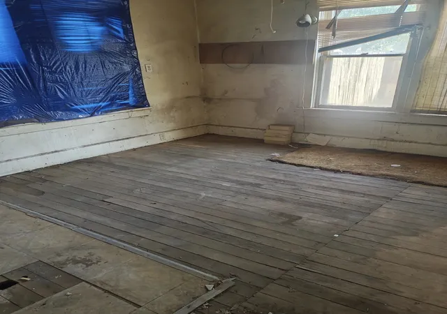 Photo 18 of Single family home for sale at 900 S 13th Street, Slaton, TX 79364 | MLS# 21378159 | Listing updated on 2026-09-25