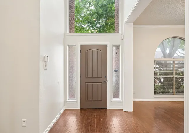 Photo 3 of Single family home for sale at 7410 Silverthorn Dr, Rowlett, TX 75089 | MLS# 21375982 | Listing updated on 2026-09-12