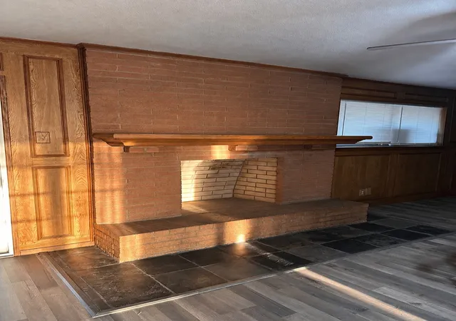 Photo 4 of Single family home for sale at 1419 S Rockwall Ave, Terrell, TX 75160 | MLS# 21376302 | Listing updated on 2026-09-22