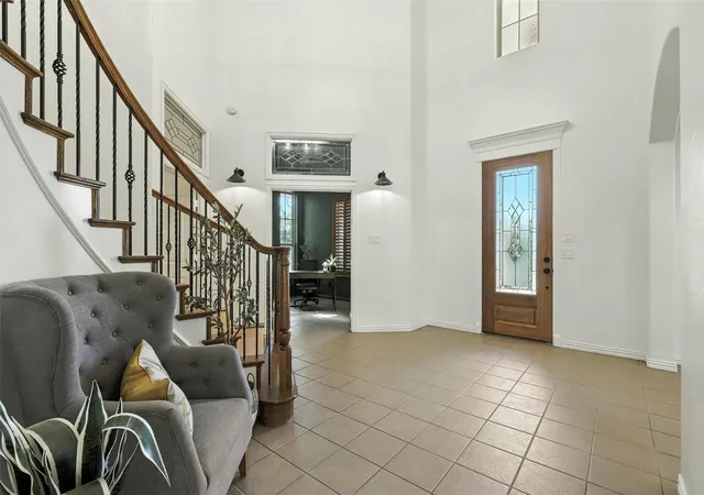 Photo 3 of Sale Pending at 381 Creek Bnd Dr, Aledo, TX 76008 | MLS# 21379330 | Listing updated on 2026-09-22