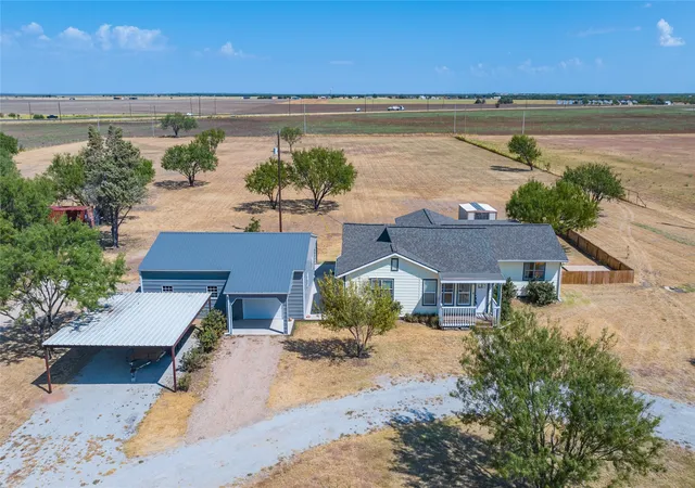 Photo 1 of Single family home for sale at 390 Mesquite Ln, Abilene, TX 79601 | MLS# 21379295 | Listing updated on 2026-10-06