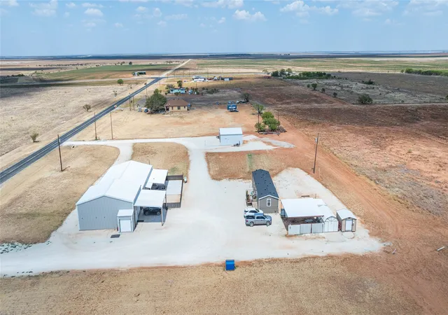 Photo 4 of Single family home for sale at 2264 Fm 3116, Anson, TX 79501 | MLS# 21377827 | Listing updated on 2026-09-09