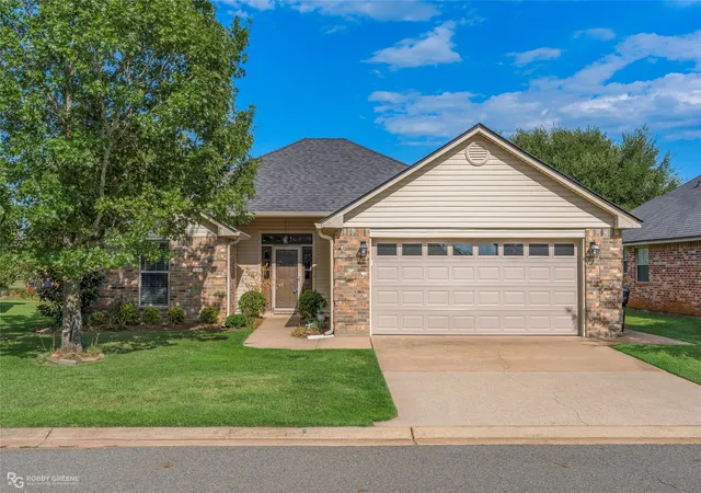 Photo 1 of Sale Pending at 136 Rachel Ln, Bossier City, LA 71111 | MLS# 21379161 | Listing updated on 2026-09-09