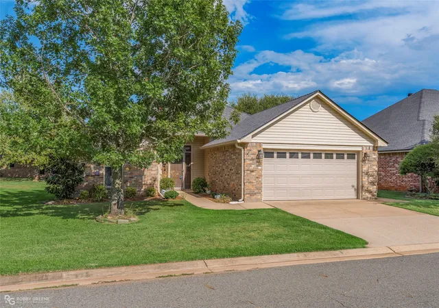 Photo 2 of Sale Pending at 136 Rachel Ln, Bossier City, LA 71111 | MLS# 21379161 | Listing updated on 2026-09-09