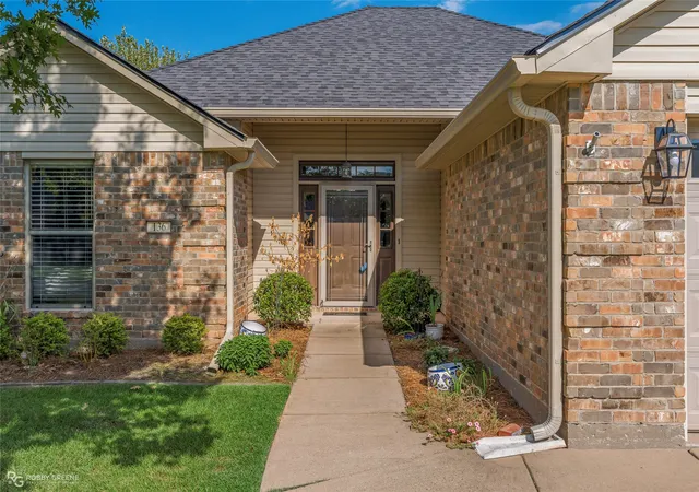 Photo 3 of Sale Pending at 136 Rachel Ln, Bossier City, LA 71111 | MLS# 21379161 | Listing updated on 2026-09-09