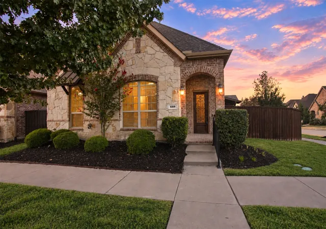 Photo 1 of Sale Pending at 688 Kimblewick Dr, Frisco, TX 75036 | MLS# 21317279 | Listing updated on 2026-09-30