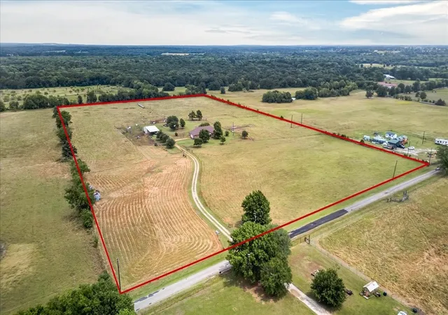 Photo 1 of Single family home for sale at 505 Vz Cr 2701, Mabank, TX 75147 | MLS# 21379429 | Listing updated on 2026-09-15