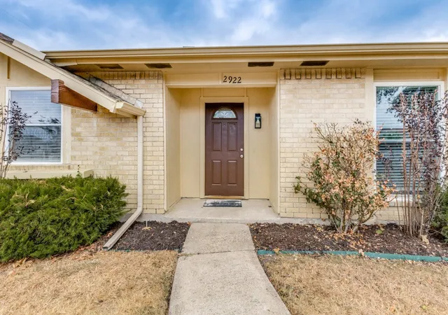 Photo 2 of Single family home for sale at 2922 Fair Meadow Dr, Garland, TX 75044 | MLS# 21379433 | Listing updated on 2026-09-12