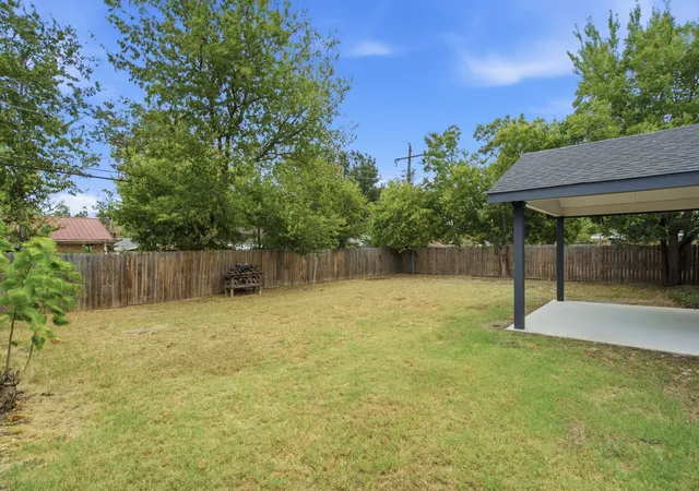 Photo 40 of Single family home for sale at 912 Kelley Dr, Fort Worth, TX 76140 | MLS# 21379443 | Listing updated on 2026-09-12