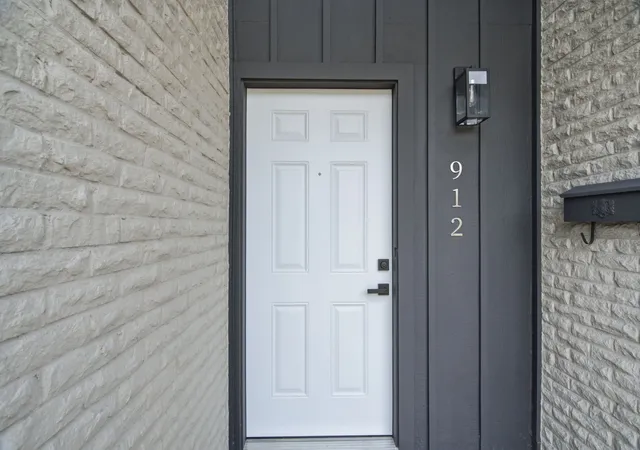 Photo 4 of Single family home for sale at 912 Kelley Dr, Fort Worth, TX 76140 | MLS# 21379443 | Listing updated on 2026-09-12
