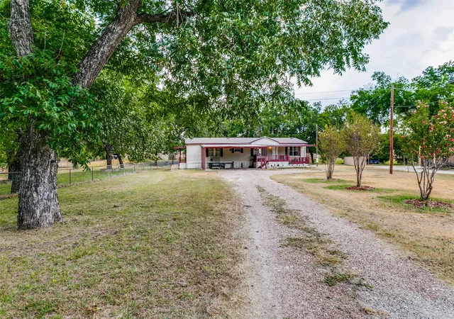Photo 1 of Manufactured home for sale at 6013 Idaho Trl, Granbury, TX 76048 | MLS# 21379431 | Listing updated on 2026-09-12